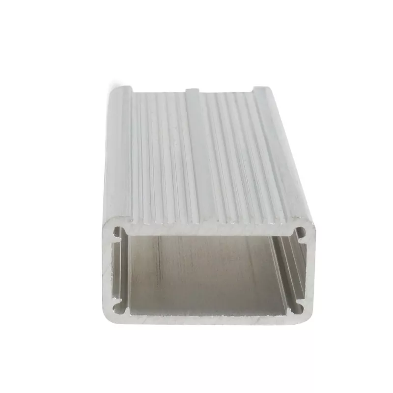 35×18mm suulakepuristettua alumiinia oleva elektroninen kotelo piirilevylle